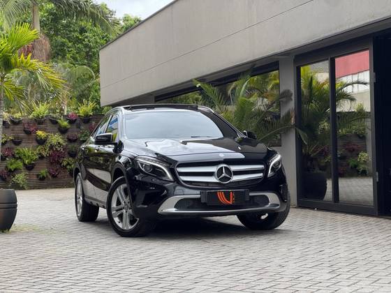 MERCEDES-BENZ GLA 200 1.6 CGI VISION 16V TURBO GASOLINA 4P AUTOMÁTICO